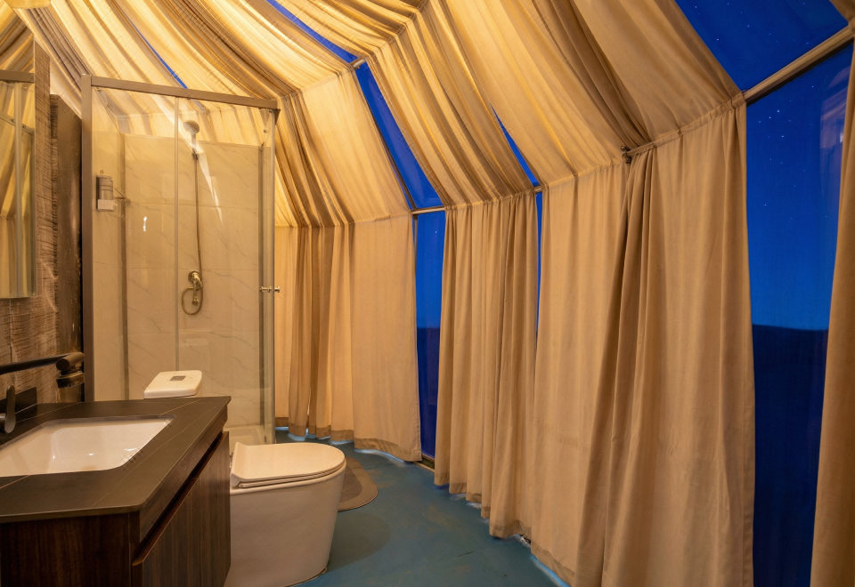 Dome room tent-style bathroom Turtle Garden Resort